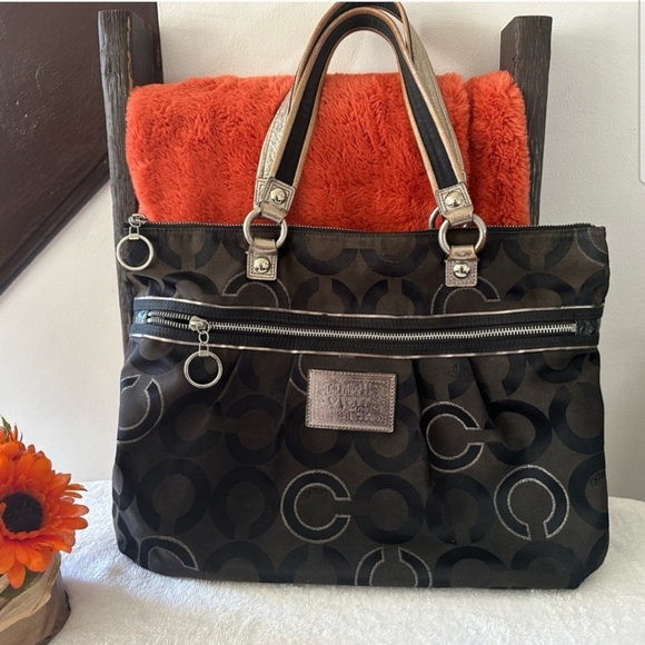 Coach Poppy Tote Black Silver Logo Canvas Purse Large Shoulderbag- 2010 - Picture 1 of 7